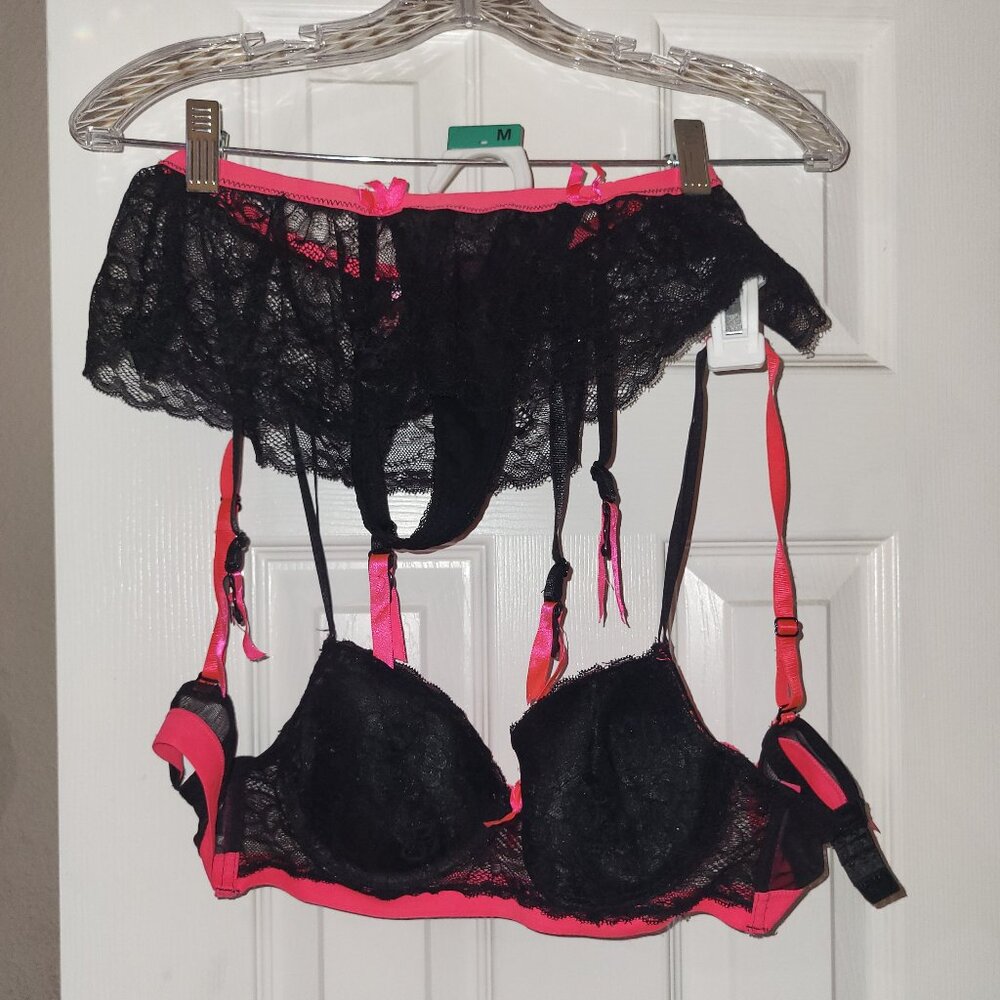 Bra and skirt